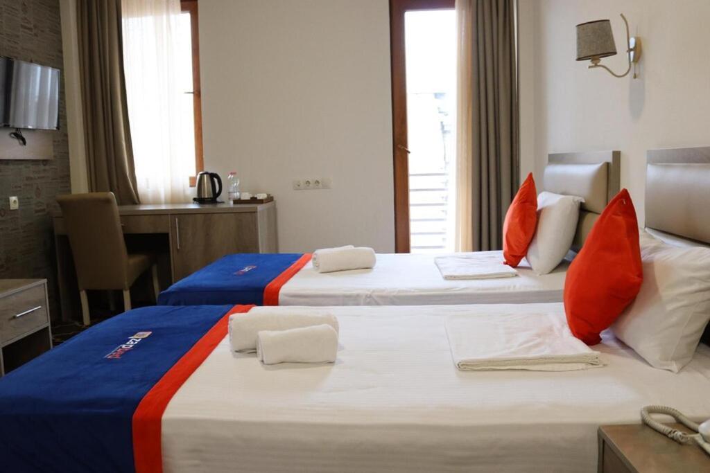 Gallery Inn 第比利斯 外观 照片